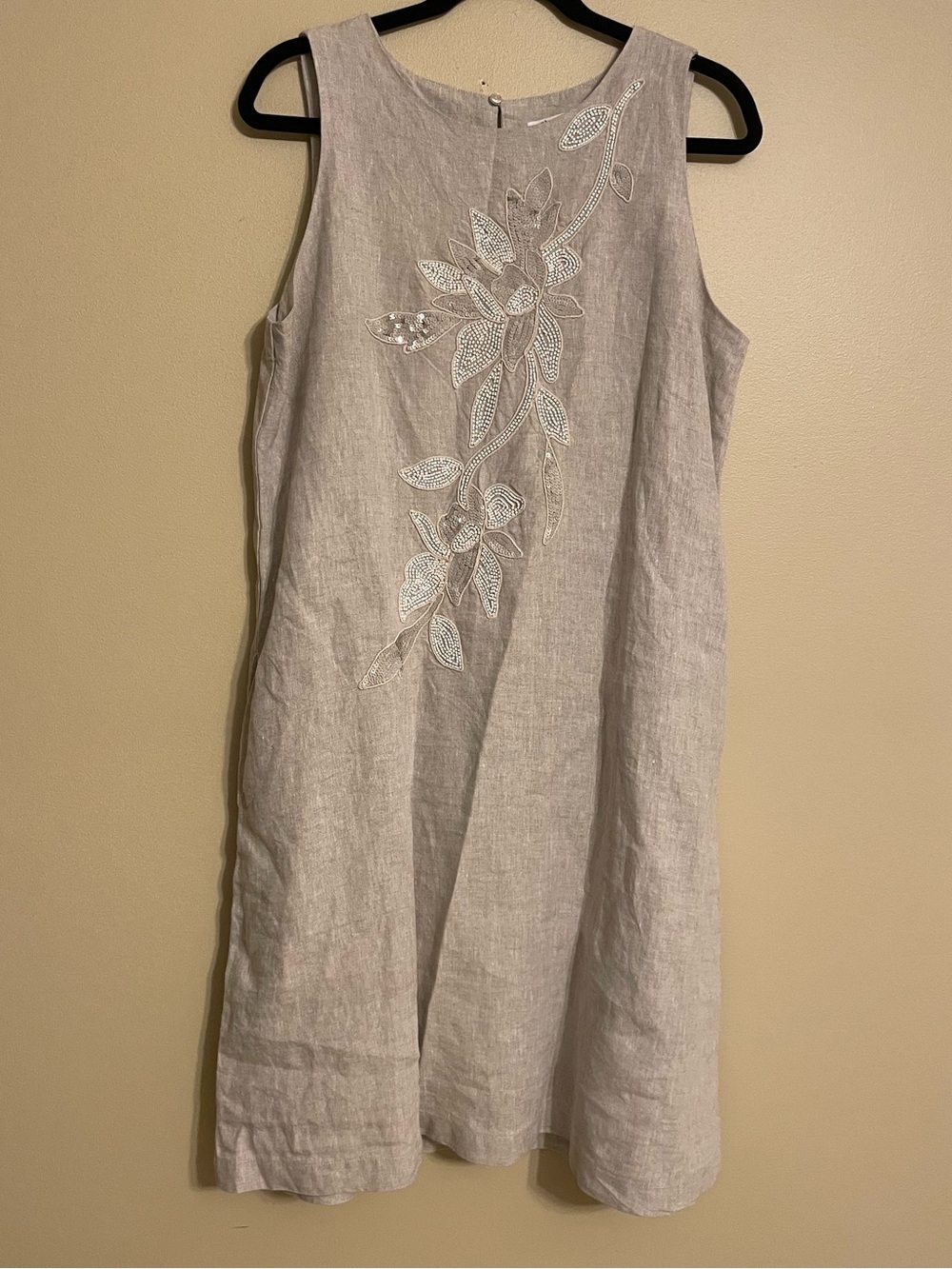 Chicos linen Sleeveless Cream embroidered beaded sequin mini dress size 8